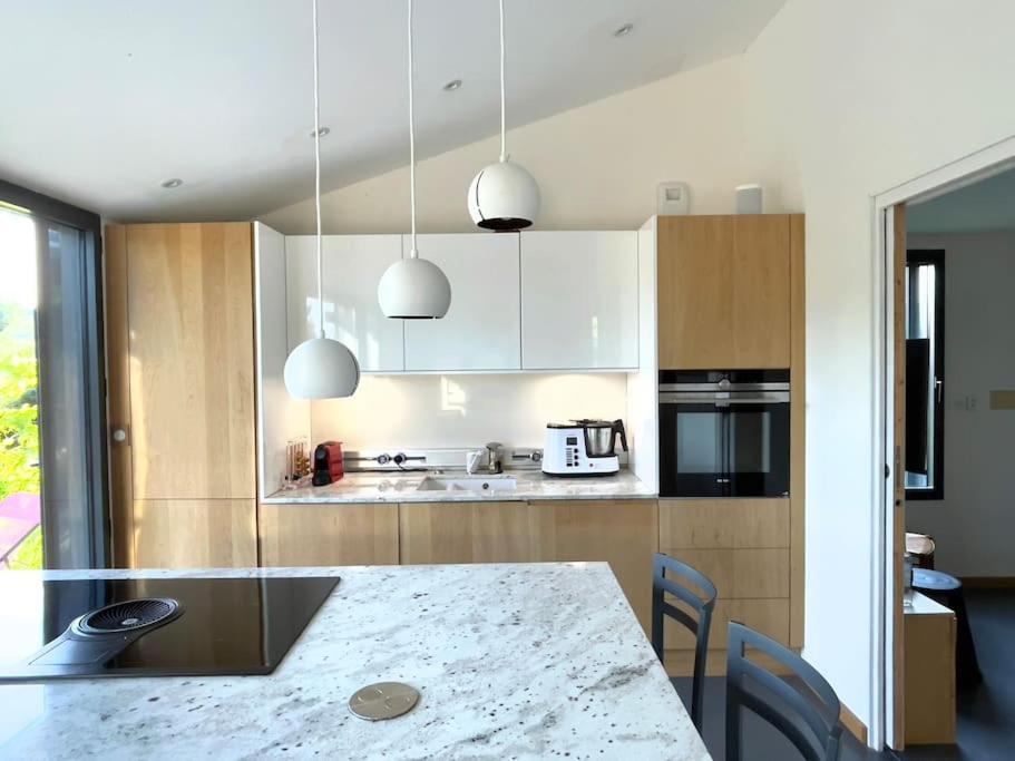 Gite De Charme 5 Etoiles Pour Couple Avec Sauna Et Jacuzzi Exterieurs Privatifs Peaugres Exterior foto